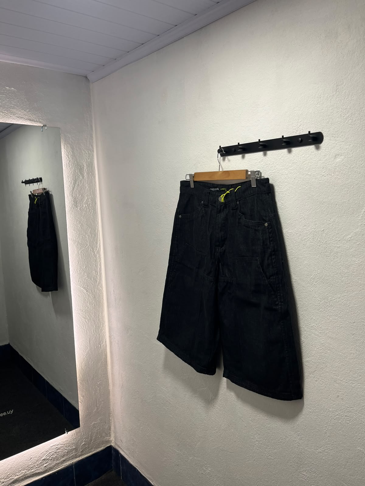 BERMUDA BAGGY NEGRA